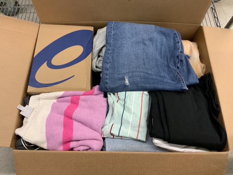 Footwear/ Apparel: Steve Madden, Timberland and more! MSRP $ 1774