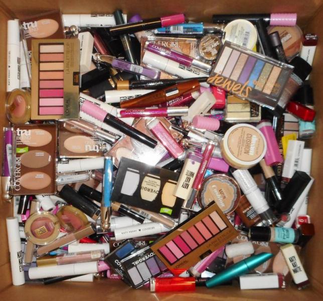 500ct Maybelline Loreal, Rimmel & Covergirl Cosmetics Imperfect $4400+