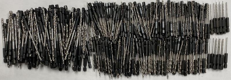398 Assorted Drill Bits w/ 1/4in quick change- 5/32in, 3/32in, 1/16in