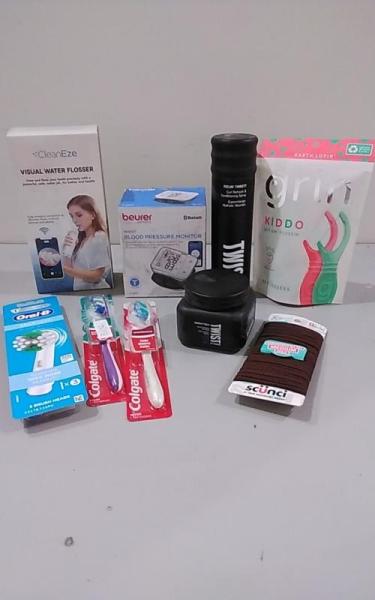 Health and Beauty - Beurer Bluetooth Wrist Blood Pressure Monitor, Oral-B Daily Clean Brush Heads 3 Count - MSRP $7,633