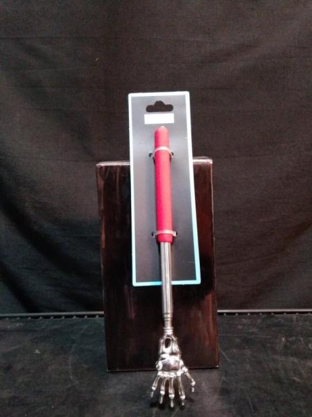 Health and Beauty - Beurer Blood Pressure Monitors Bluetooth PO60, Nuvomed Back Scratcher - MSRP $16,515