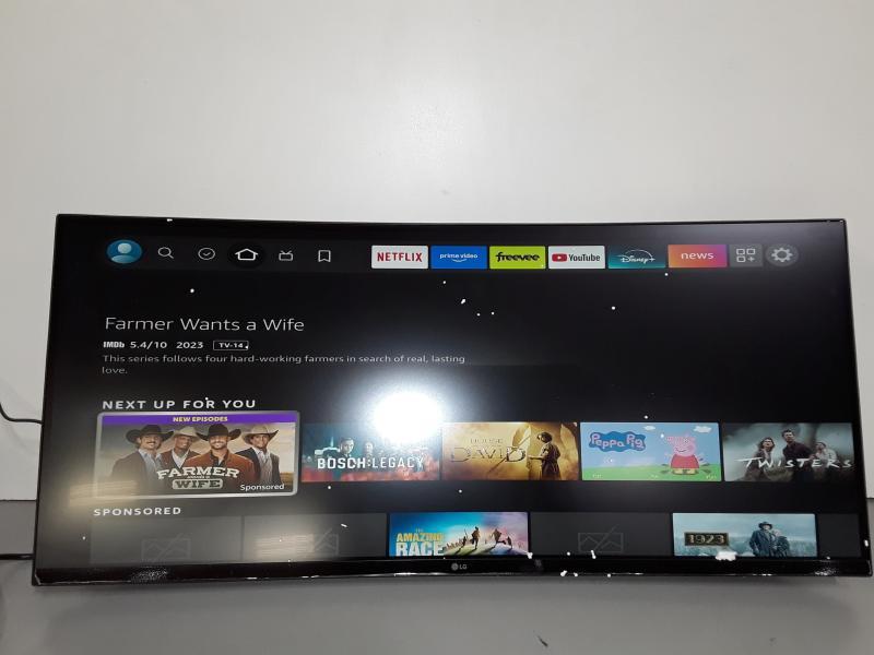 A Grade - LG Ultrawide 34BQ77QB-B 34" Webcam UW-QHD Curved Screen LED Monitor - MSRP $409