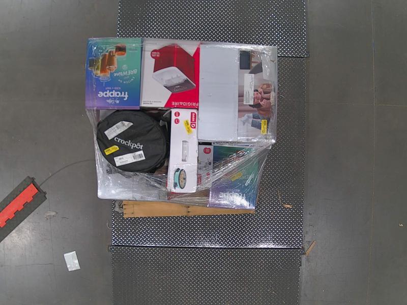 Appliances - Ninja, Foodi, Blender Duo, Fridgidaire, Mr Coffee - MSRP $1,943