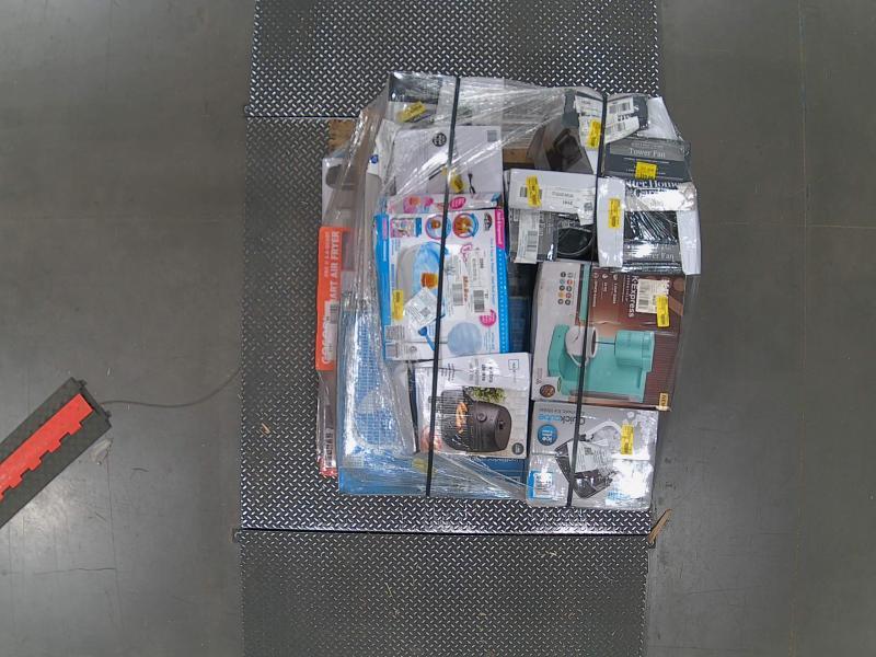 Appliances - Hoover, Ninja, Cosori, Ionchill, Keurig, Lasko, Mr Coffee, Faberware - MSRP $1,471