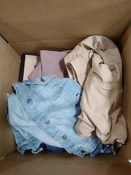 Apparel - Levi's, Skechers, Ingrid & Isabel, Spanx, Future Collective, Goodfellow & Co. - Est Retail $4,646