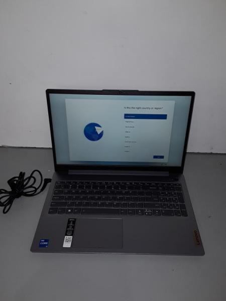 A Grade - Lenovo IdeaPad Slim 3i 15.6 LCD Touchscreen Laptop - MSRP $499