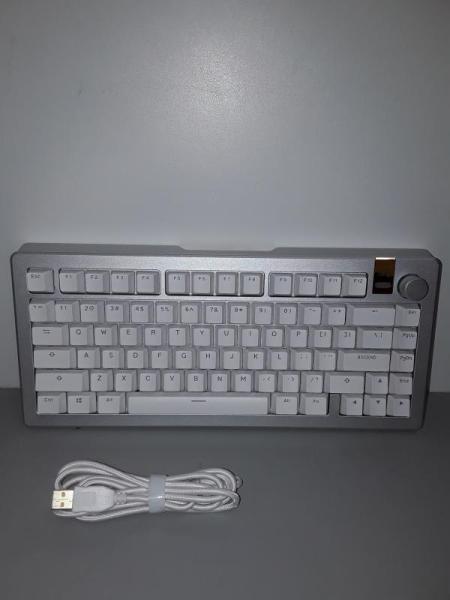 Glorious Gaming GMMK 3 PRO HE Wireless Gaming Keyboard - MSRP $289