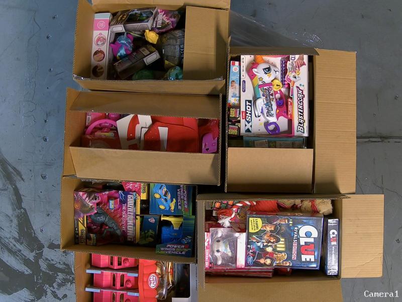 Toys & Games - Zuru Smashers Monster Truck Playset, Bluey Mini Home, Spidey Amazing Metals Set - MSRP $4,316