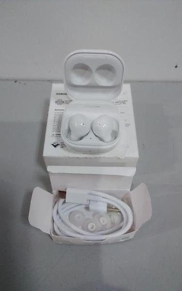 Samsung Galaxy Buds 2 True Wireless Bluetooth Earbuds - White - Est Retail $149