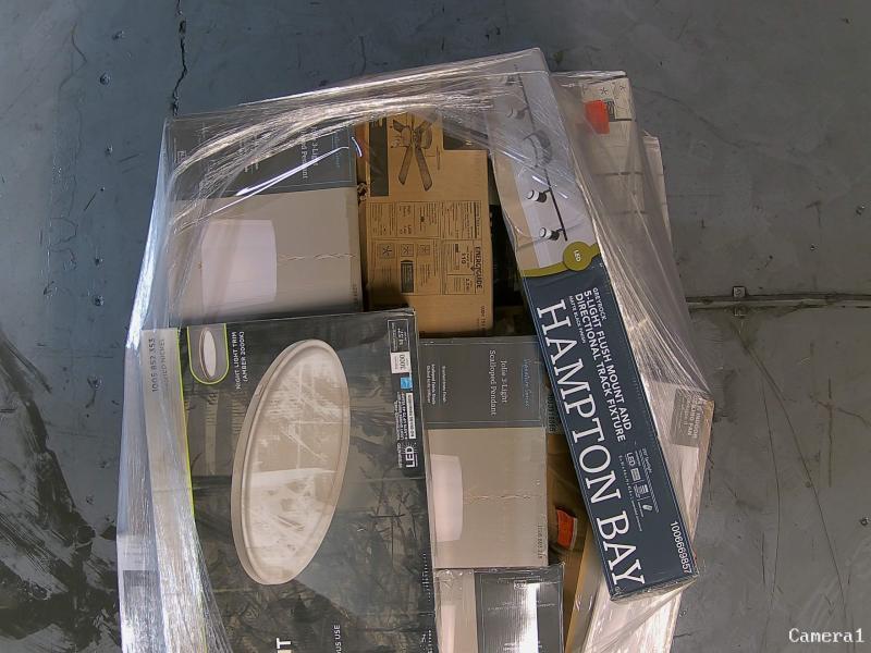 Lighting & Electrical - Hunter, DEWALT, Square D, HDC, Commercial Electric, Wyze, Artika - Est Retail $40,096- 8plts