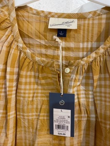 Bulk Lot - Universal Thread Women's Blouses - MSRP $10,000