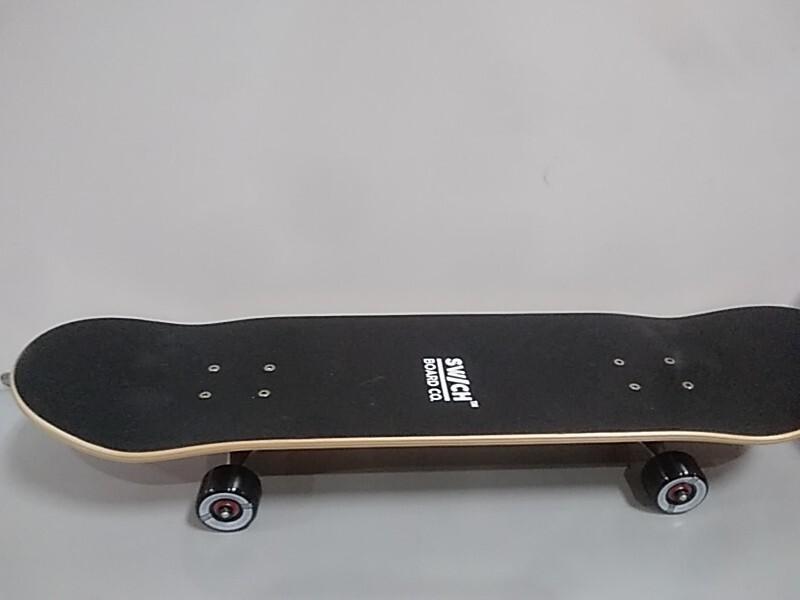 Swichboard 2-in-1 Trick and Cruiser 31" Deck Complete Skateboard Set - Red - Est Retail $45