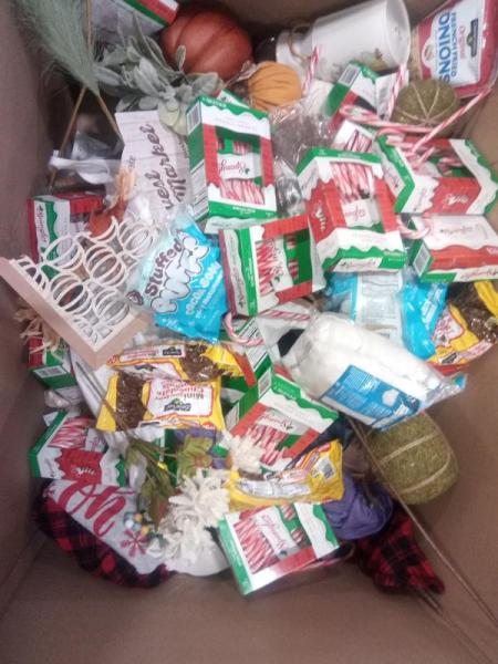 Pallet of Assorted Seasonal Products