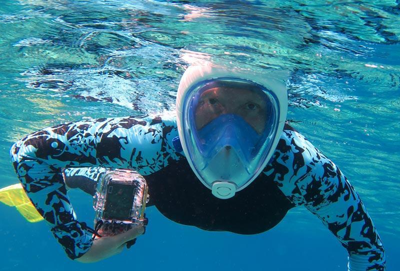 New - Snorkeling & Diving Face Mask & Foot Fin Flipper - MSRP $10k