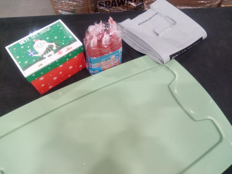 Pallet of Assorted Seasonal Products