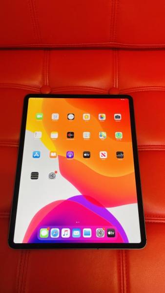 Apple iPad Pro 12.9" & Air 4, 35 units, MSRP: $33,250