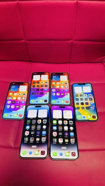 Apple iPhone 14 Plus 256GB, 17 units, MSRP: $20,250