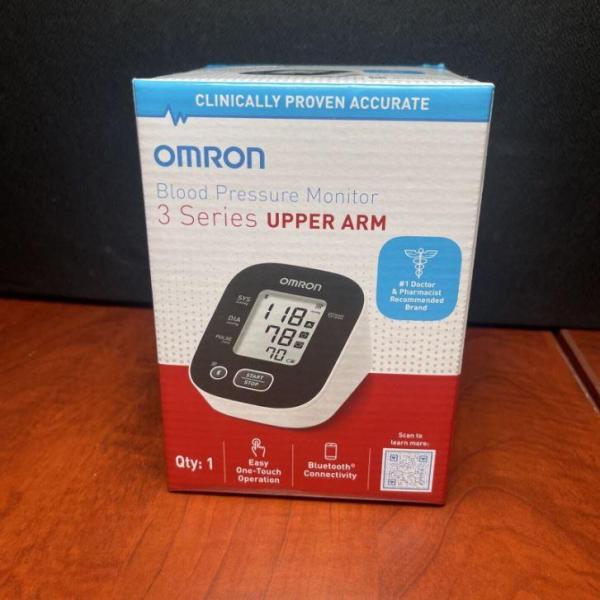 Grocery - Sunbeam Advanced Heat Heating Pad, Blood Pressure Monitor - MSRP $9,639