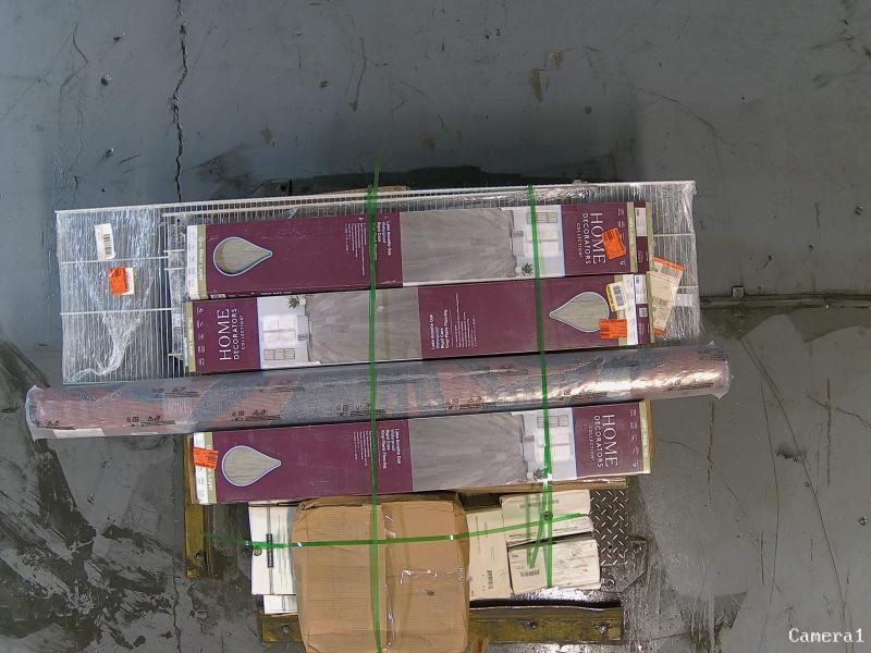 Flooring & Rugs - Closet Evolution, Hampton Bay, Technoflex, GOGEXX, FANMATS, Ivy Hill Tile - Est Retail $6,507- 7plts