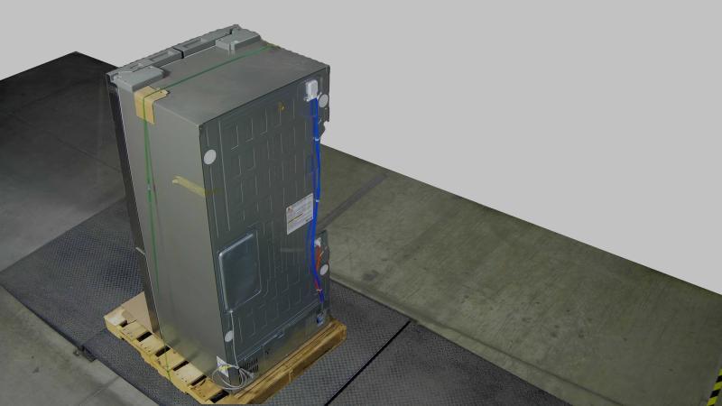 Salvage Appliances - Frigidaire FGEW276SPF Wall Oven, LG LF21G6200S 33" W 21 cu. ft. Refrigerator - MSRP $2,909