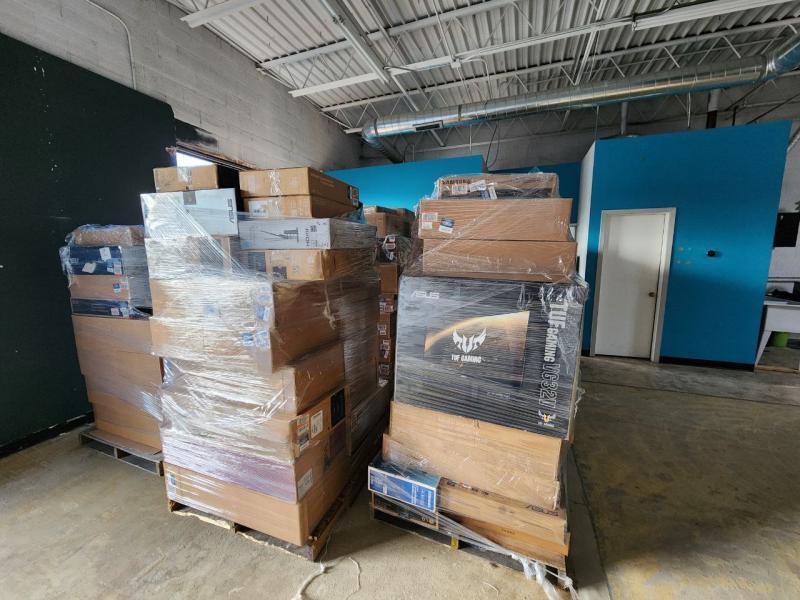 1 Pallet of Consumer & Gaming Monitors ( Very Good )
