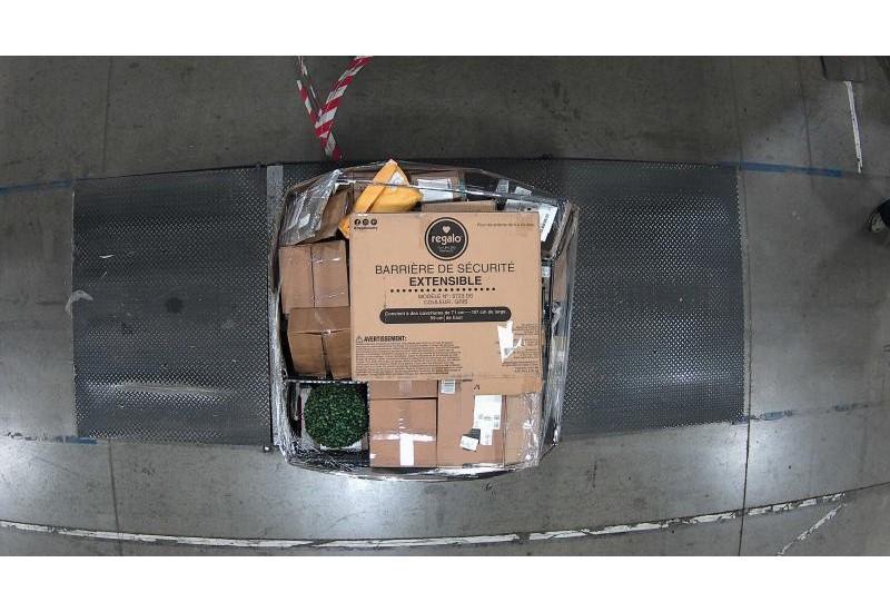 AMZ Mediums - Slow Close Toilet Seat, Tripod with Bag, Stila Eye Shadow, Dash Electric Egg Cooker - MSRP $3,413