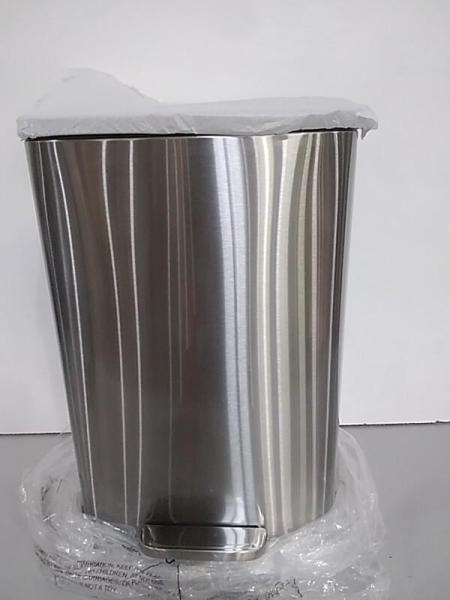 Qualiazero 13-Gal Rectangular Brushed Stainless Steel Step Trash Can with Soft Close Lid - MSRP $84