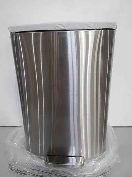 Qualiazero 13-Gal Rectangular Brushed Stainless Steel Step Trash Can with Soft Close Lid - MSRP $84