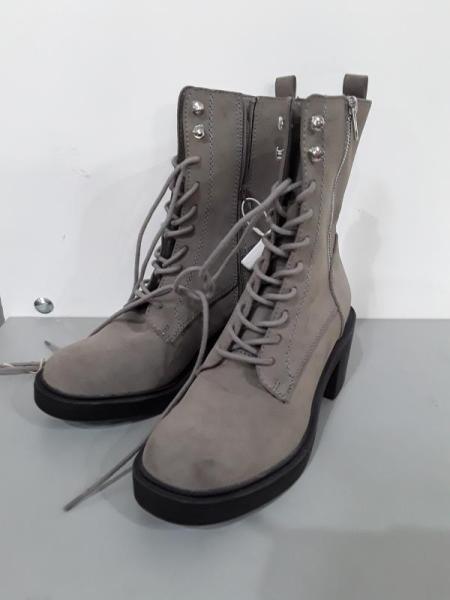 Luxury Department Store - Shoes