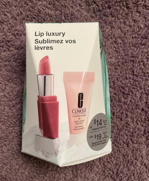 CLINIQUE LIP LUXURY 2 PC