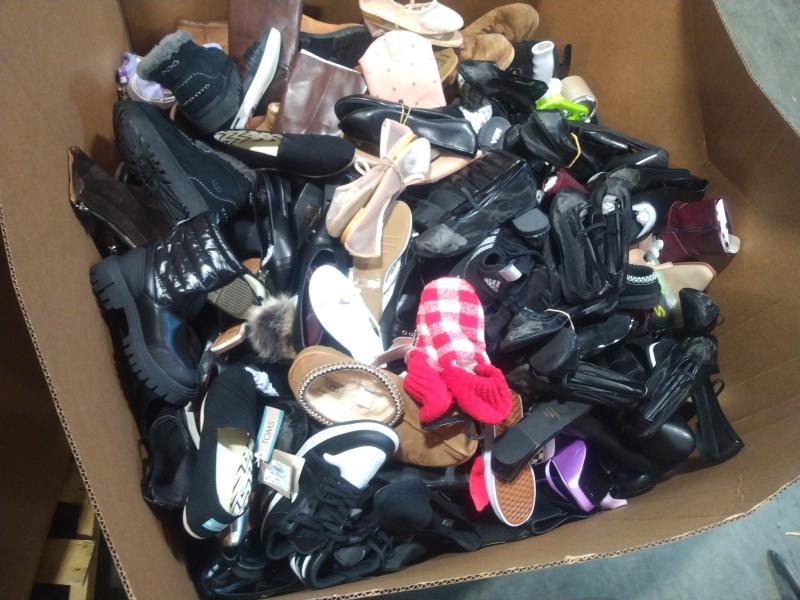 Luxury Department Store - Two Pallets of Shoes Returns