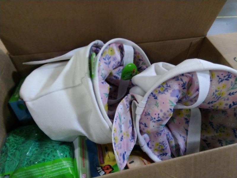 Seasonal - Playright My First Easter Plush Basket, Squishmallows Yamaris Cow Mint - MSRP $3,077