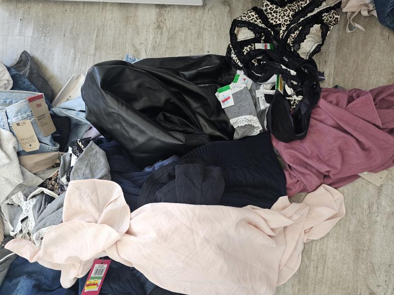 Luxury Department Store Women's Apparel MSRP $4,002
