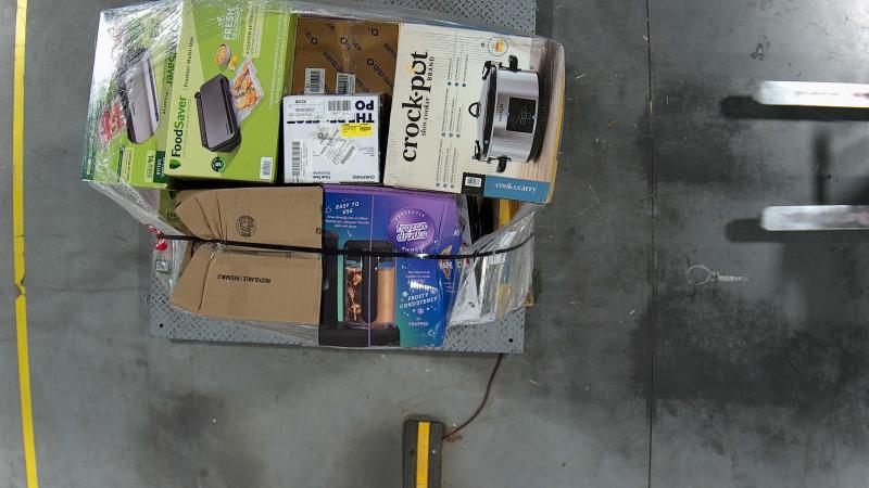 Appliances - FoodSaver, Keurig, Mr Coffee, Dash, WestBend, USB Blender - MSRP $3,925