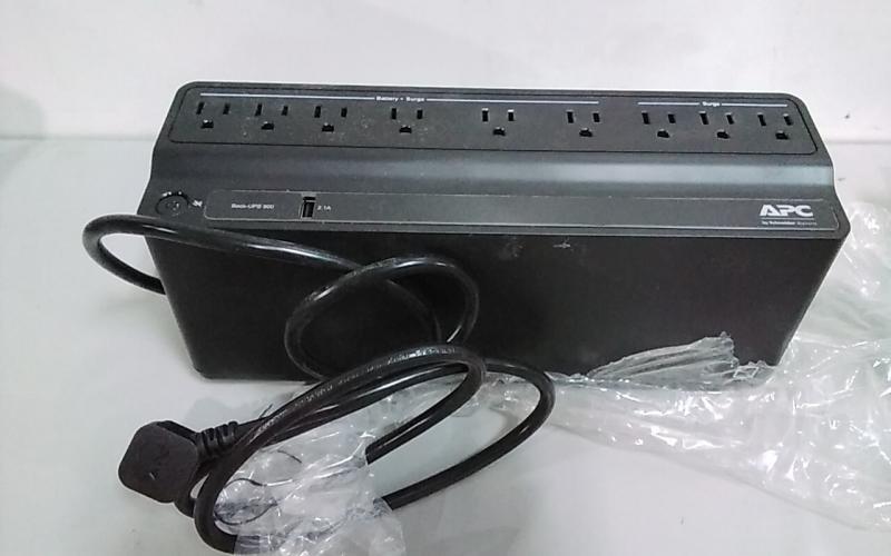 A Grade - APC Back-UPS 900 9-Outlet/1-USB Battery Backup and Surge Protector - MSRP $102