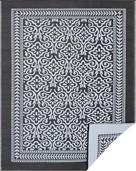Santex Reversible Outdoor/Indoor Plastic Straw Rugs - MSRP $59