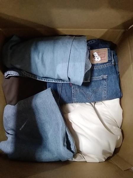 Apparel - Levi's Women's Mid-Rise Jeans, Levi's Women's Low-Rise Superlow Jeans - Est Retail $4,998 - 1 plt