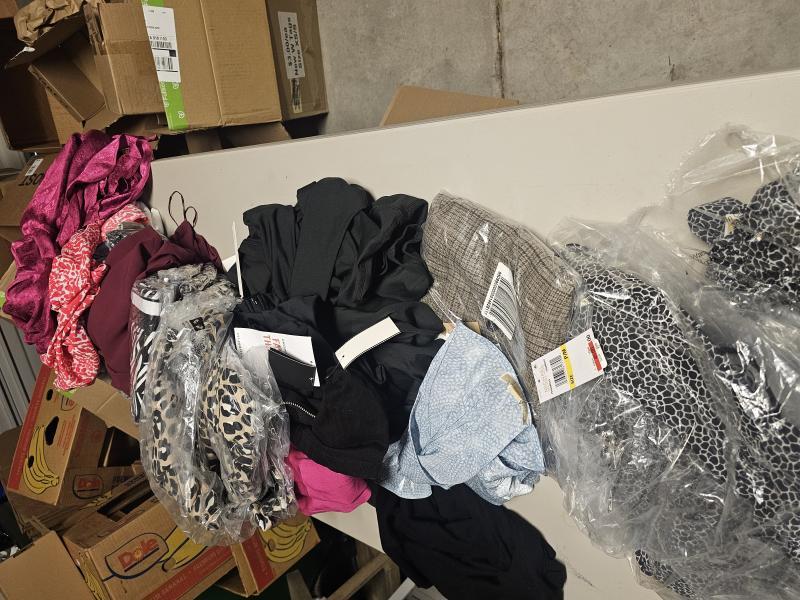High End Luxury Department Store Women's Apparel MSRP $6,042