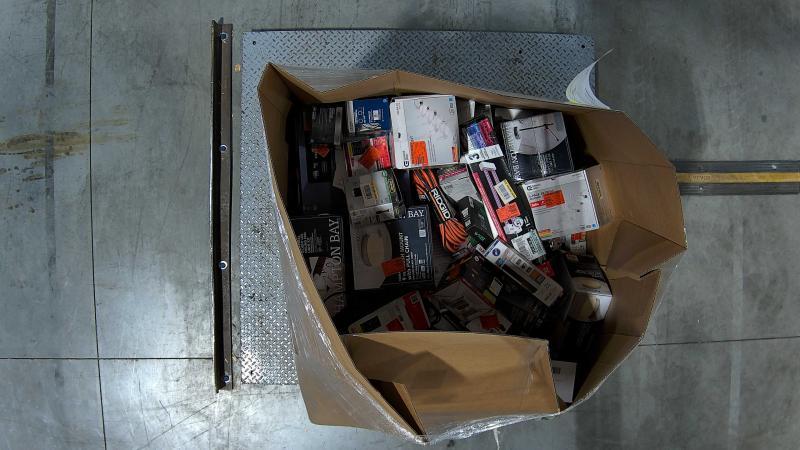 Lighting & Electrical - Kidde, Blink, Airthings, HALO, LIFX, Wyze, Govee, Commercial Electric - Est Retail $3,427