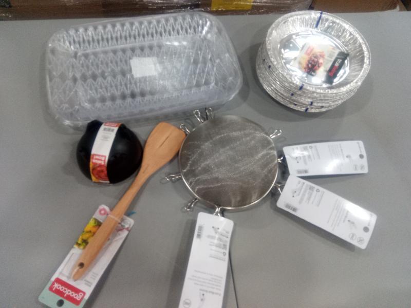 Pallet of Housewares