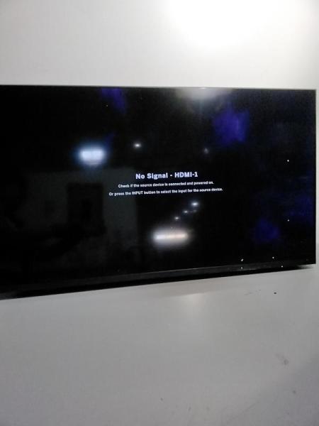 VIZIO VFD40M-0810 40" Class LED Smart TV - MSRP $139