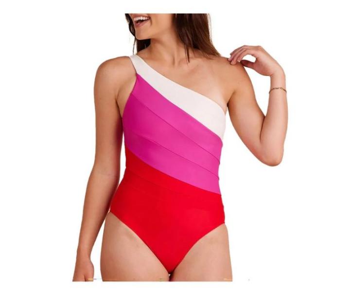 4 Pallets of Athletic Clothing, Swimwear, Golf Apparel & More - MSRP $159,639