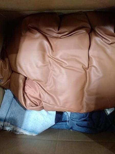 Apparel - Levi's, Universal Thread, Vitamin A, A New Day, Goodfellow & Co - Est Retail $4,305