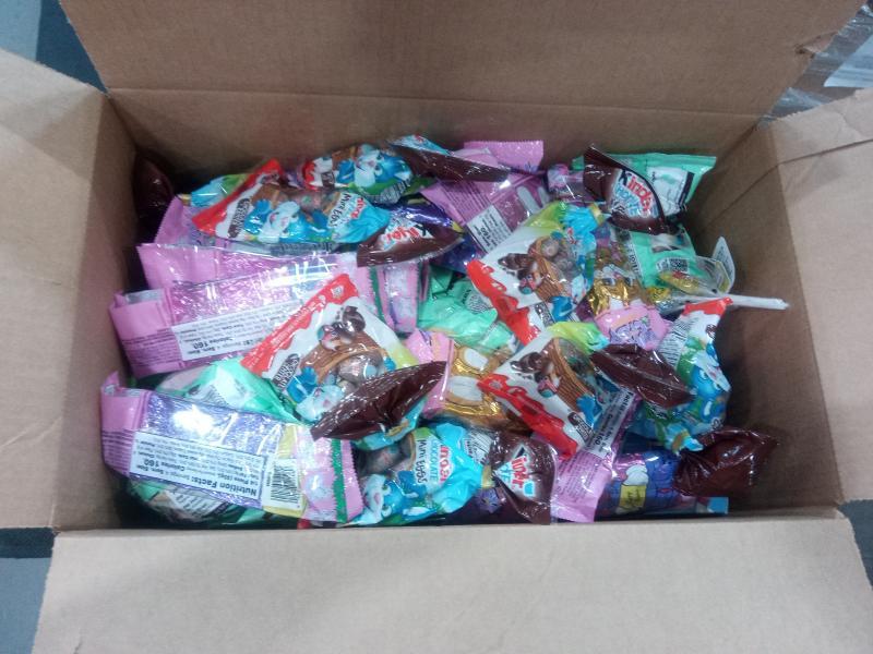 Grocery - Galerie, Ferrara, Russell Stover, Sour Patch, Cadbury, M&Ms, Whoppers, Reeses - MSRP $9,294