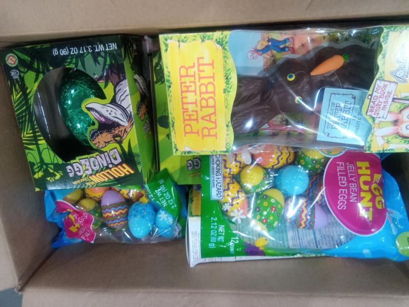 Grocery - Galerie, M&Ms, Kinder, Nerds, Haribo, Hersheys, M&Ms, Dum Dums - MSRP $10,056