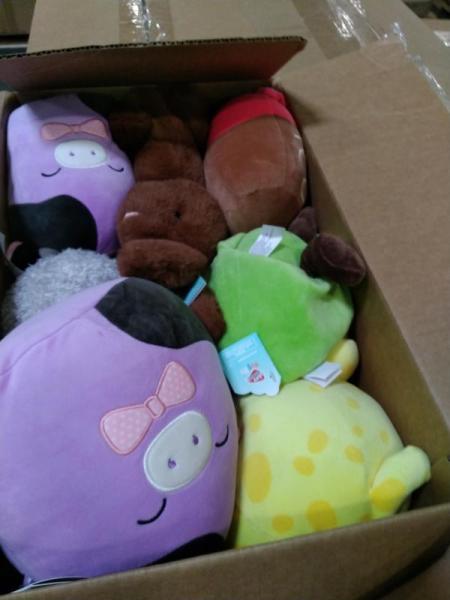 Other Gen Merch & Mixed Lots - It's a 10 Conditioner, Bluey Easter Basket, Playright Lemon Plush - MSRP $2,914