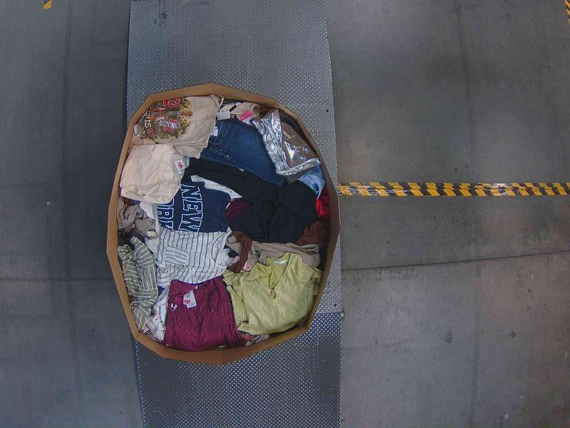 Luxury Department Store - Two Pallets of Apparel Returns