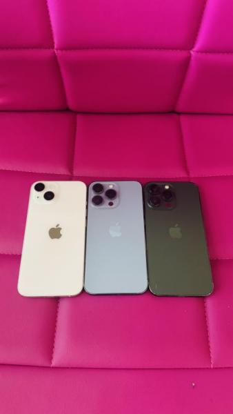Apple iPhone 15 Pro Max, No FMI iCloud Locks, 11 units, MSRP: $12,750