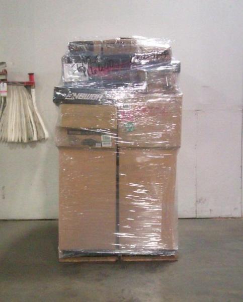 1 Pallet Mixed Automotive Products Original MSRP: $16,400