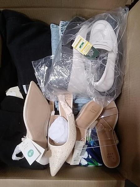 Apparel - Levi's, Universal Thread, Wild Fable, Goodfellow & Co, Shade & Shore - Est Retail $5,220- 1 plt